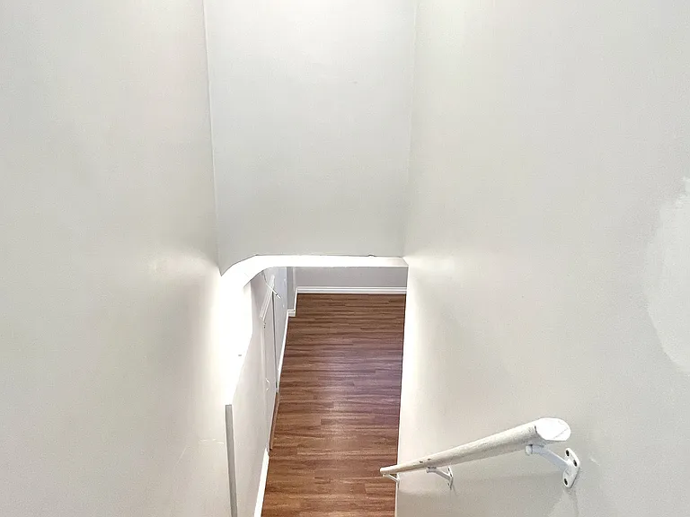 5285 Woodhaven Ct #BASEMENT — Photo 15