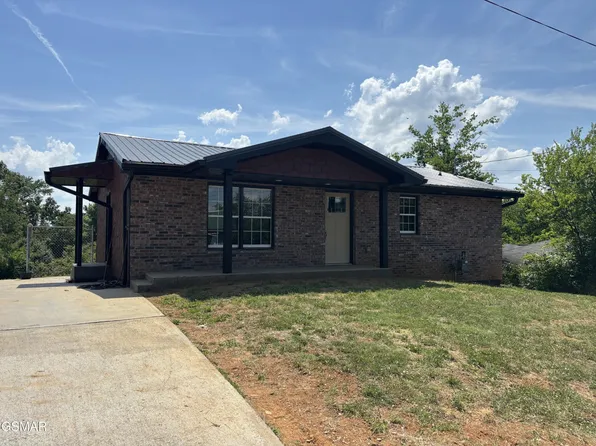 709 8th St, Newport, TN 37821