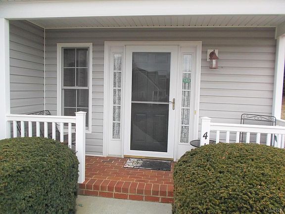 3rd image of 411 Horizon Dr