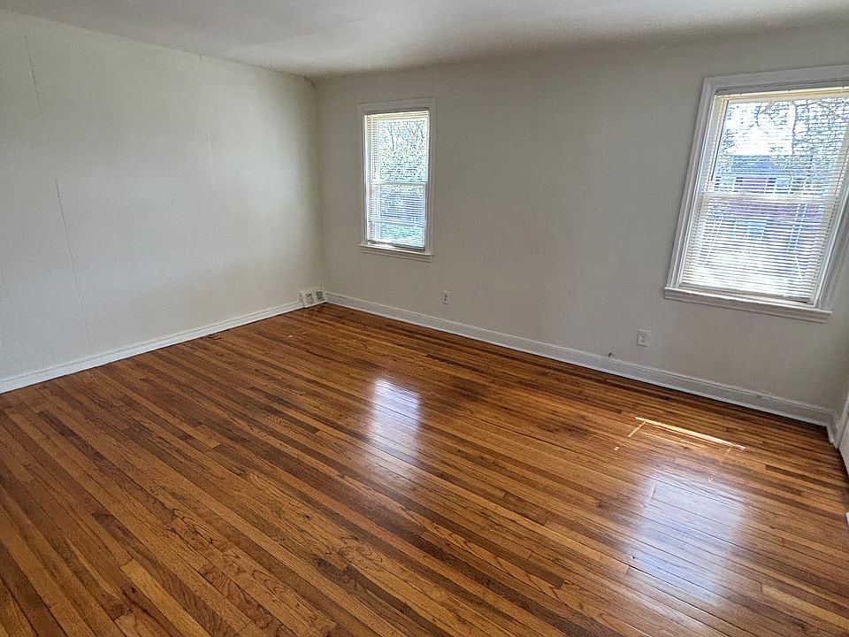 1st image of 29 Elsmere Blvd APT B