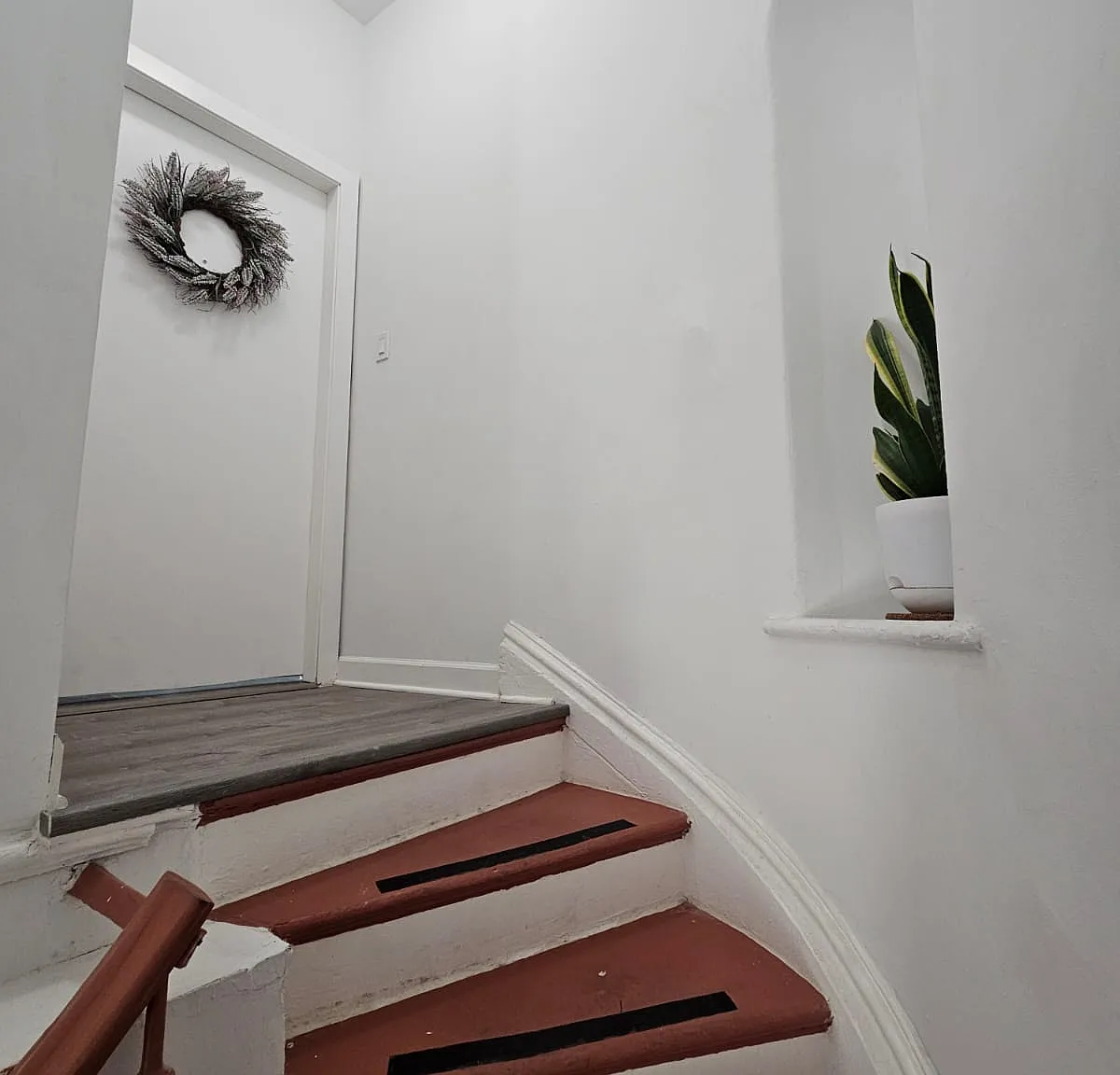 3 bed, 800 sqft, $2,400 — Photo 4
