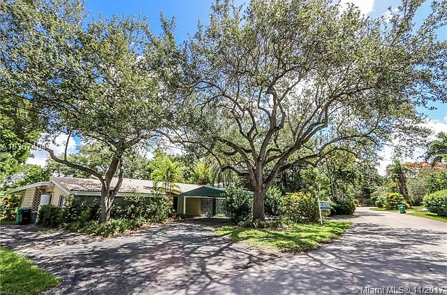 1st image of 6261 Coral Lake Dr