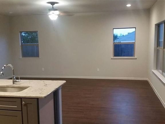 3rd image of 3102 Landrum Lakes Ct