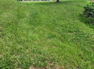 Dogwood Rd, Walnutport, PA 18088