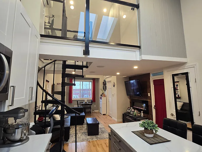 6 Lippincott St — Photo 9
