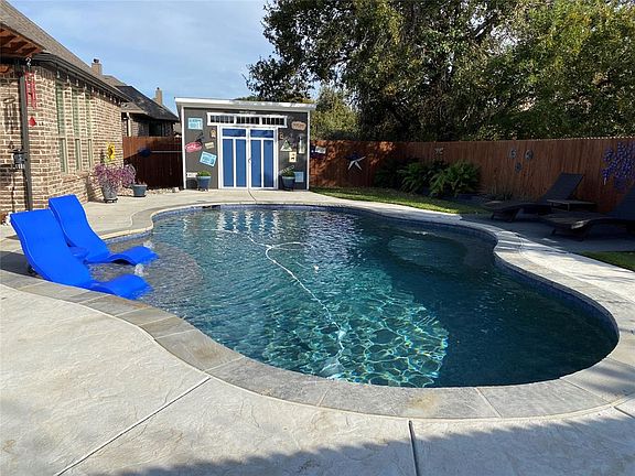 3rd image of 1608 Barrel Oak Dr