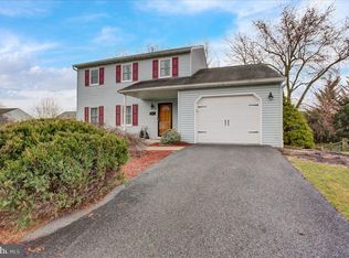 1820 Shellbark Dr, Sinking Spring, PA 19608