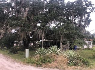 8 Boondock Rd, Lorida, FL 33857