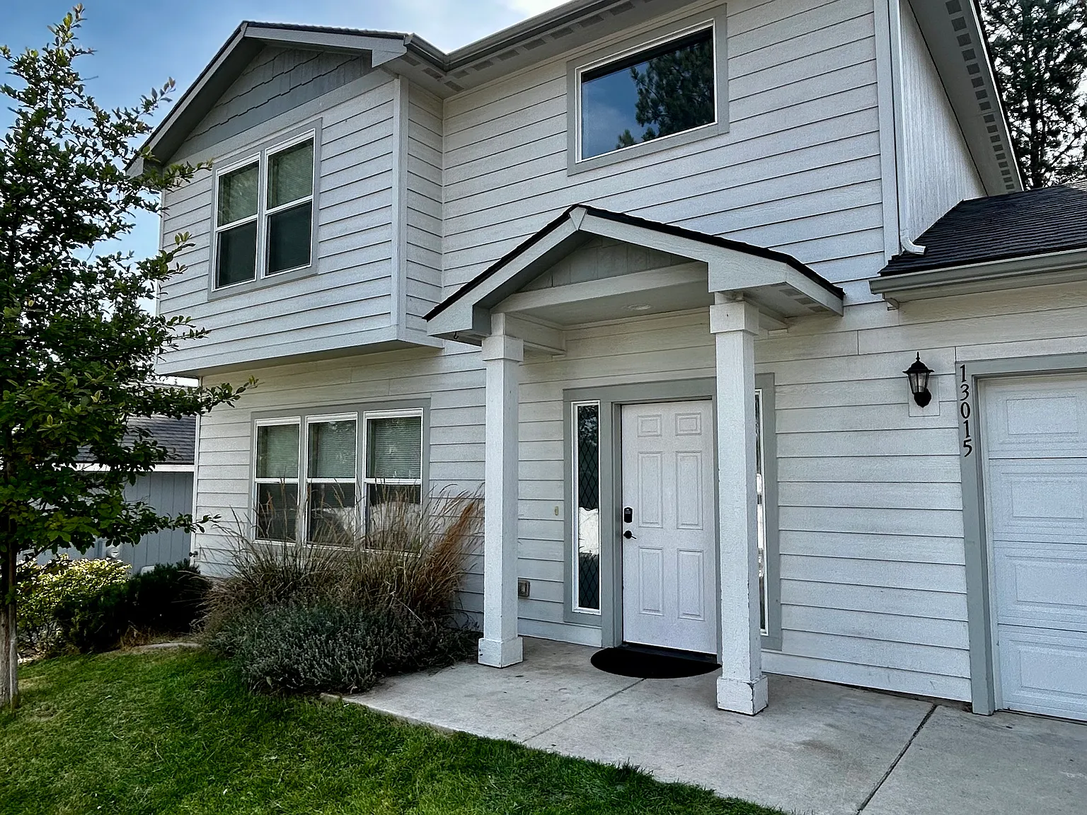 3 bed, 2.5 bath, 1522 sqft, $4,200 — Photo 2