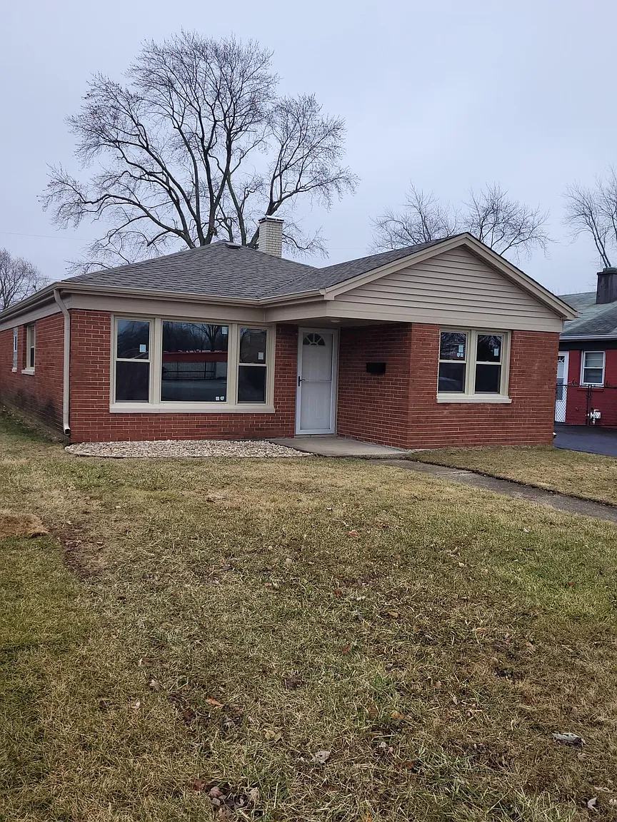 11651 S Kedzie Ave photo 1