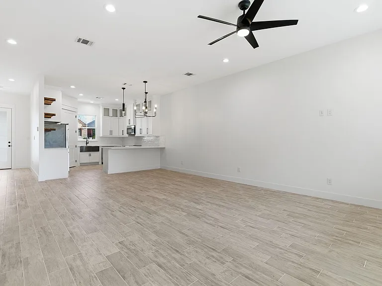 3515 Country Club Blvd — Photo 8
