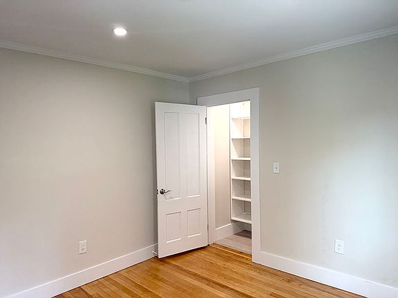 4th image of 5 E Center St #A