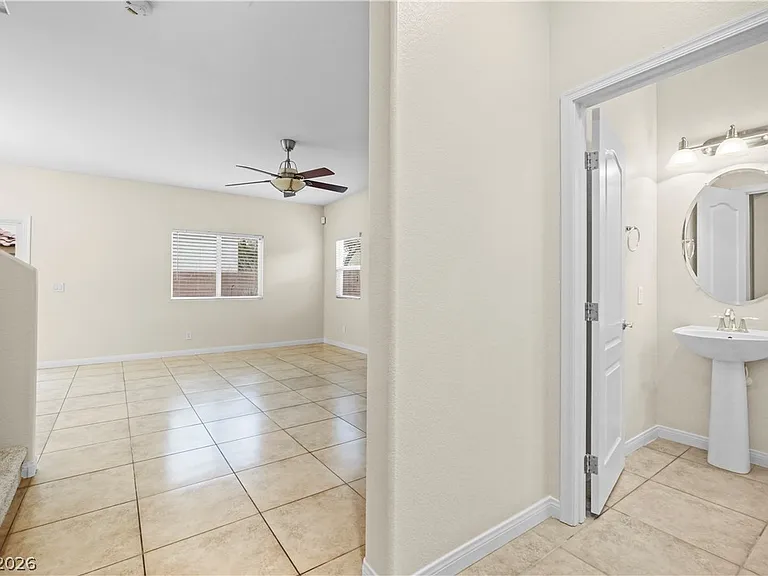 8649 Abbey Dell Ave — Photo 9