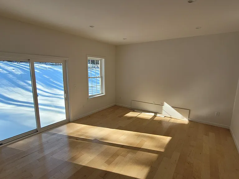 169 Monroe Rd #3 — Photo 9