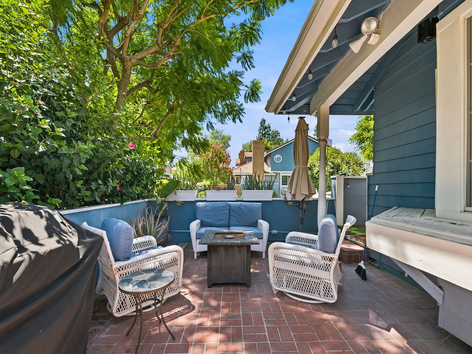 2 bed, 3.5 bath, 2175 sqft, $5,299 — Photo 4