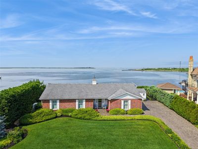 39 Shore Drive W, Copiague, NY, 11726