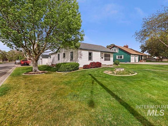 2nd image of 830 9th Ave N #Th