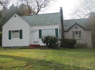 222 Decatur Dr, Butler, PA 16002