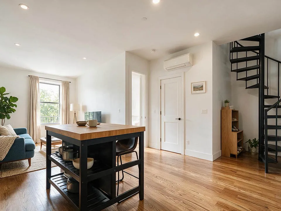 194 Scholes St #4F