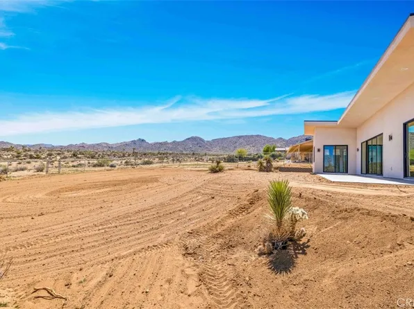 7835 Elwood St, Joshua Tree, CA 92252