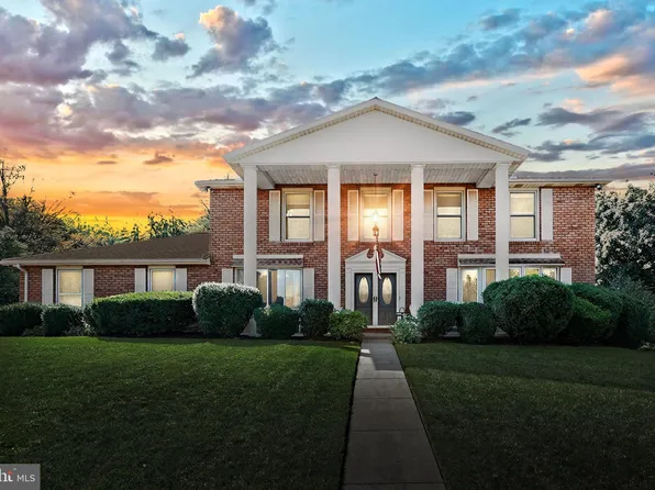 3410 Blackfriar Ln, York, PA 17402