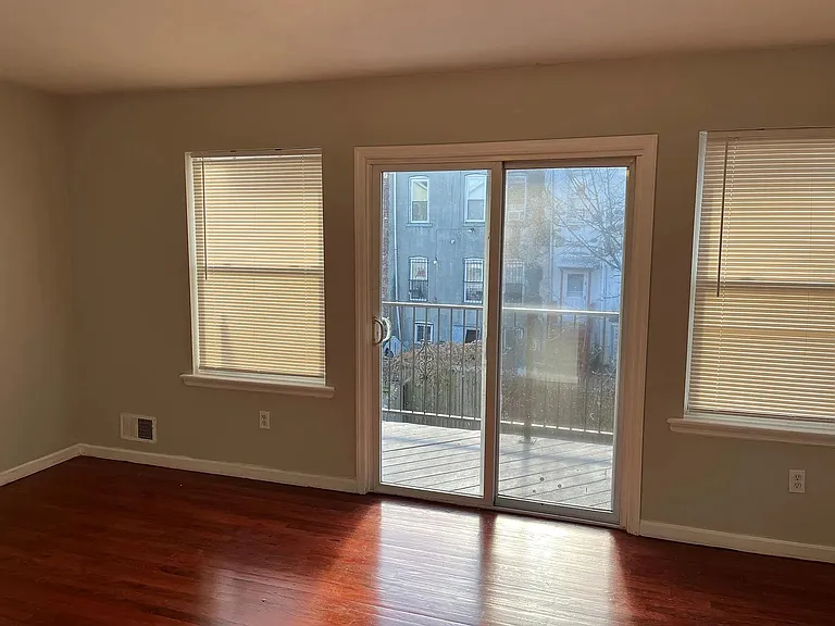 33 Bostwick Ave #2 — Photo 9