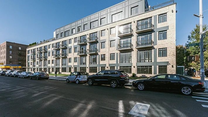 Rented by Nooklyn NYC LLC | media 118