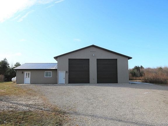 2nd image of 6595 Little Canada Rd