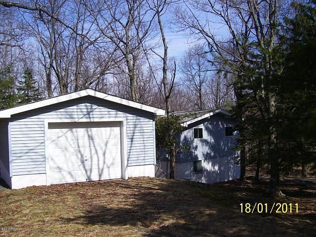 2nd image of Horseshoe Ln