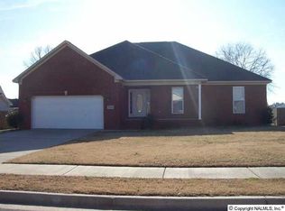 104 Red Sunset Cir, Owens Cross Roads, AL 35763