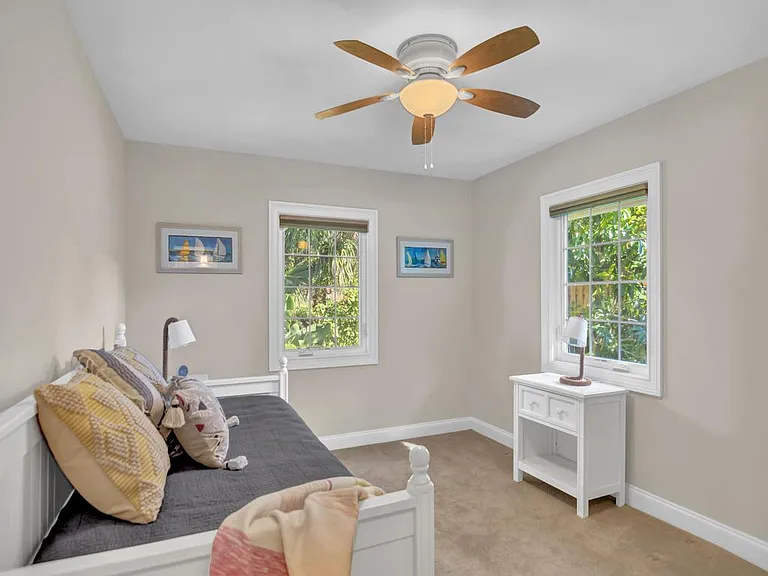 1526 Pelican Ln — Photo 17