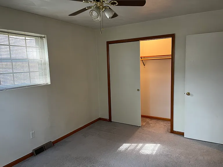 426 Atherly St NE — Photo 10