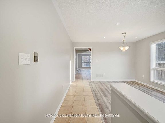 3rd image of 1050 Wickson Way