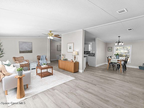 2nd image of 18137 Hollister Rd