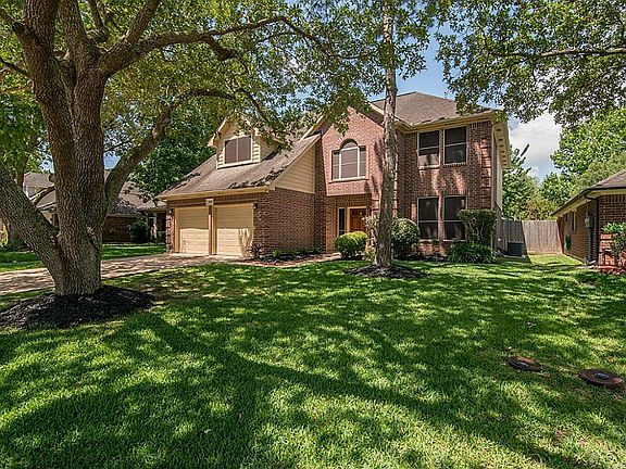 2nd image of 213 McVoy Dr