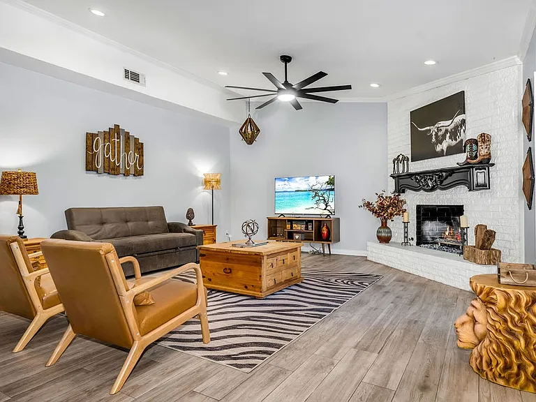 3330 Timberview Rd — Photo 43