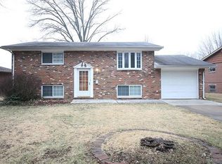 826 Amherst Dr, East Alton, IL