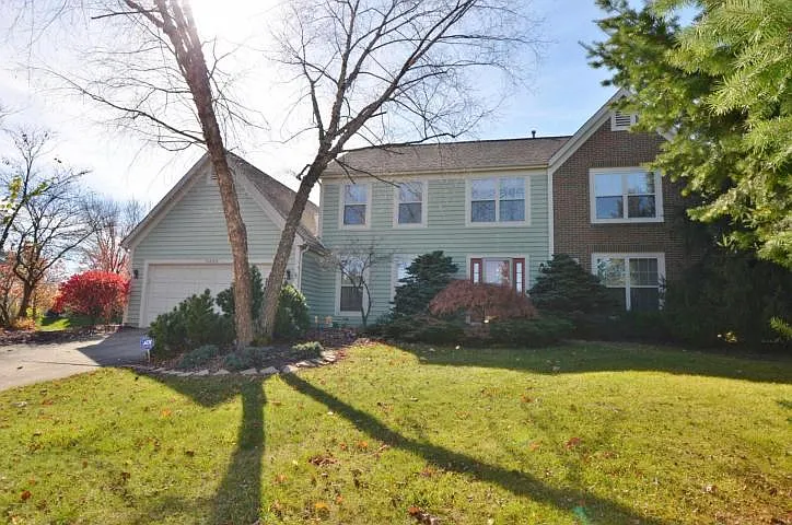 5680 Maplewood Ct photo 1
