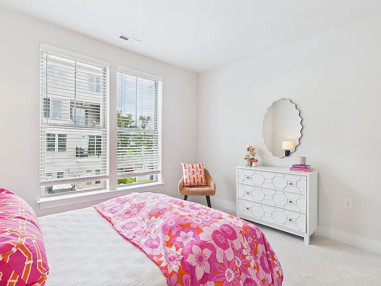 6922 Cosby Village Ter — Photo 27