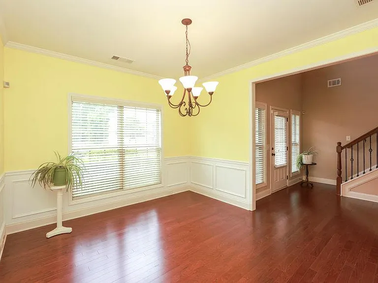 2241 Line Dr — Photo 7