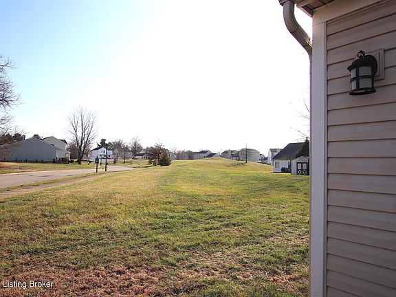 2nd image of 4400 Fallen Apple Ln