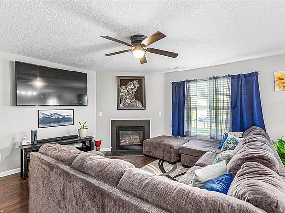 5th image of 2114 Gramercy Park Dr
