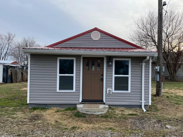 293 E Mound St, Sabina, OH 45169