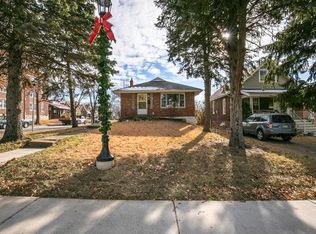 7560 Dale Ave, Saint Louis, MO 63117