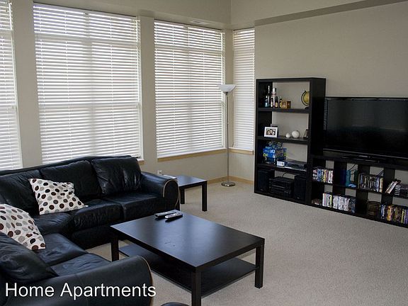 4th image of 4610 E Lake St APT 319