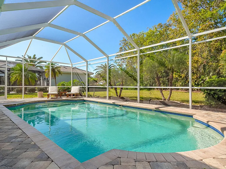 25600 Springtide Ct — Photo 41