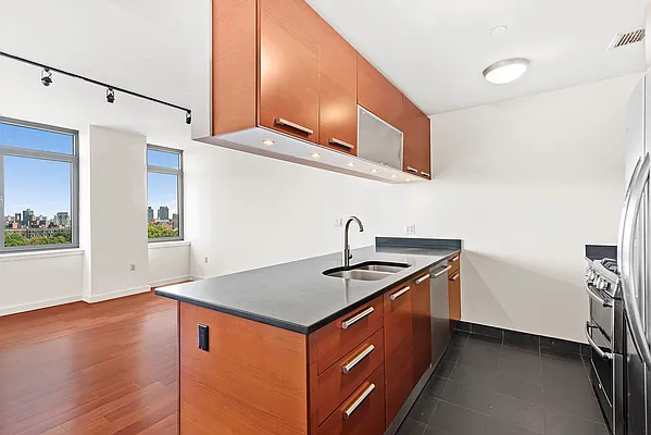 Rented by Compass | media 10