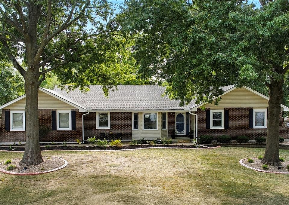 1st image of 311 Kimberly Dr