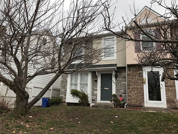 3rd image of 182 William St