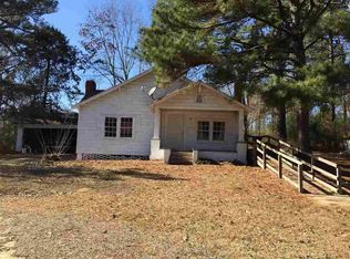 28 Pea Ridge Rd, Forest, MS 39074